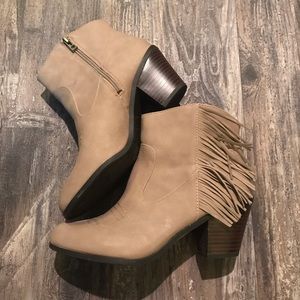 Sam & Libby ankle boots